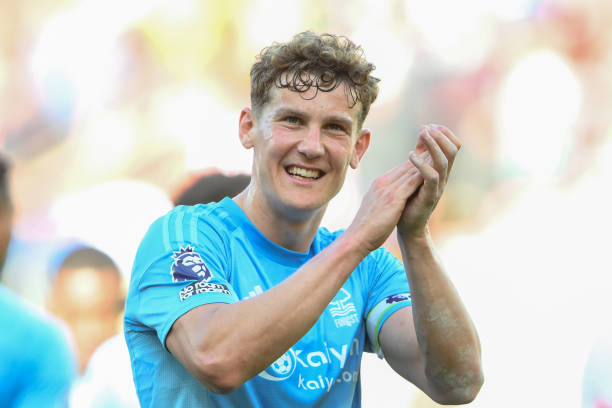 中国足球的 中国足球的