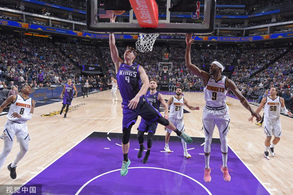 资历深厚的 资历深厚的