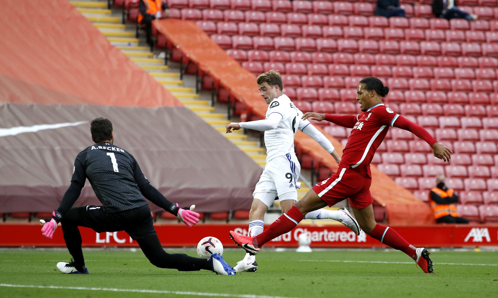 或曼城在前 或曼城在前